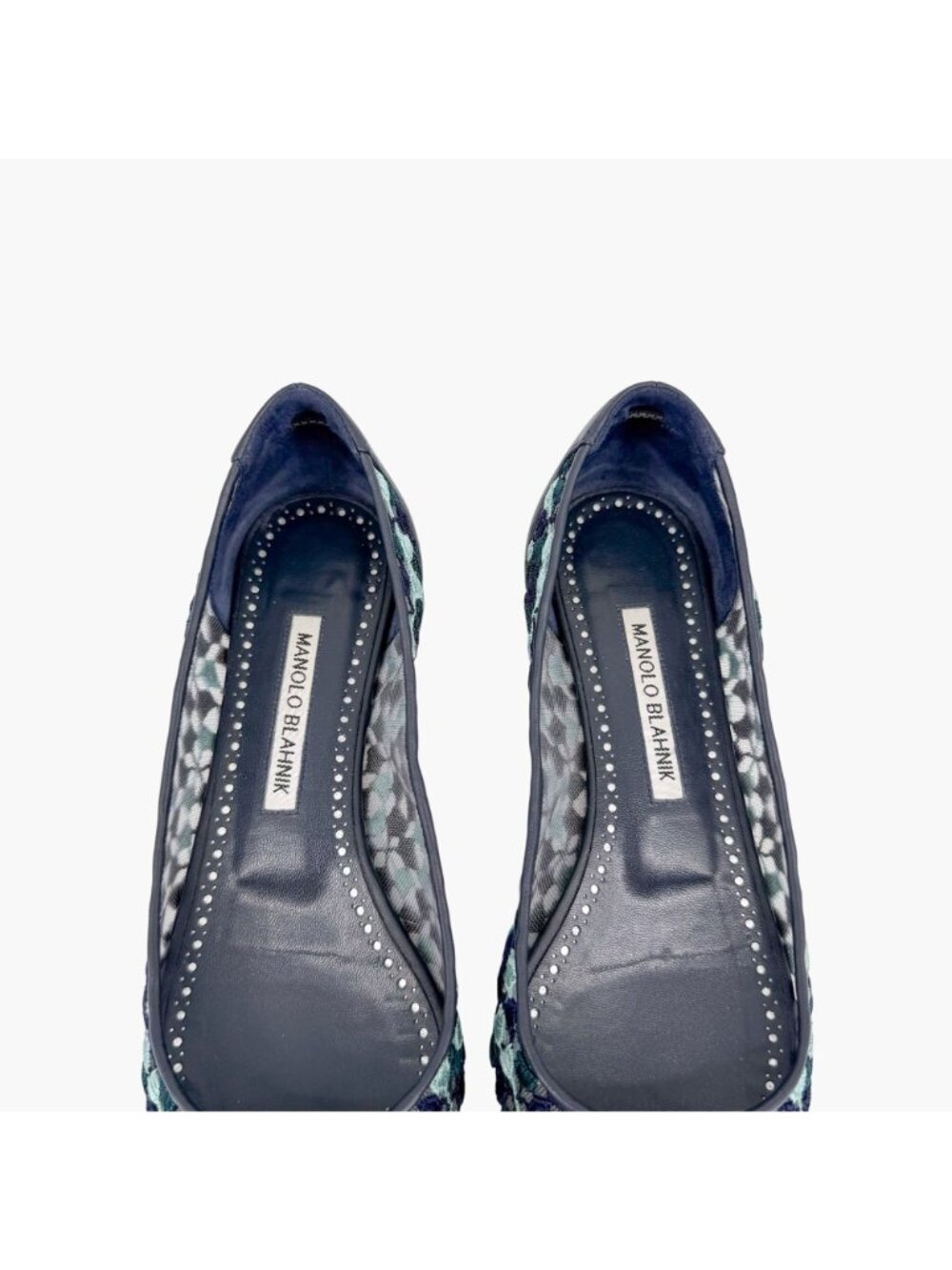 Manolo Blahnik Hangisi Ballet Flats Blue Lace Size 37.5 US 7.5 Crystal Pointed - Picture 5 of 15